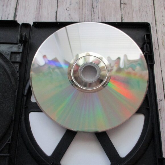 DC Harley Quinn The Complete Second Season 2 DVD Set - Picture 5 of 6